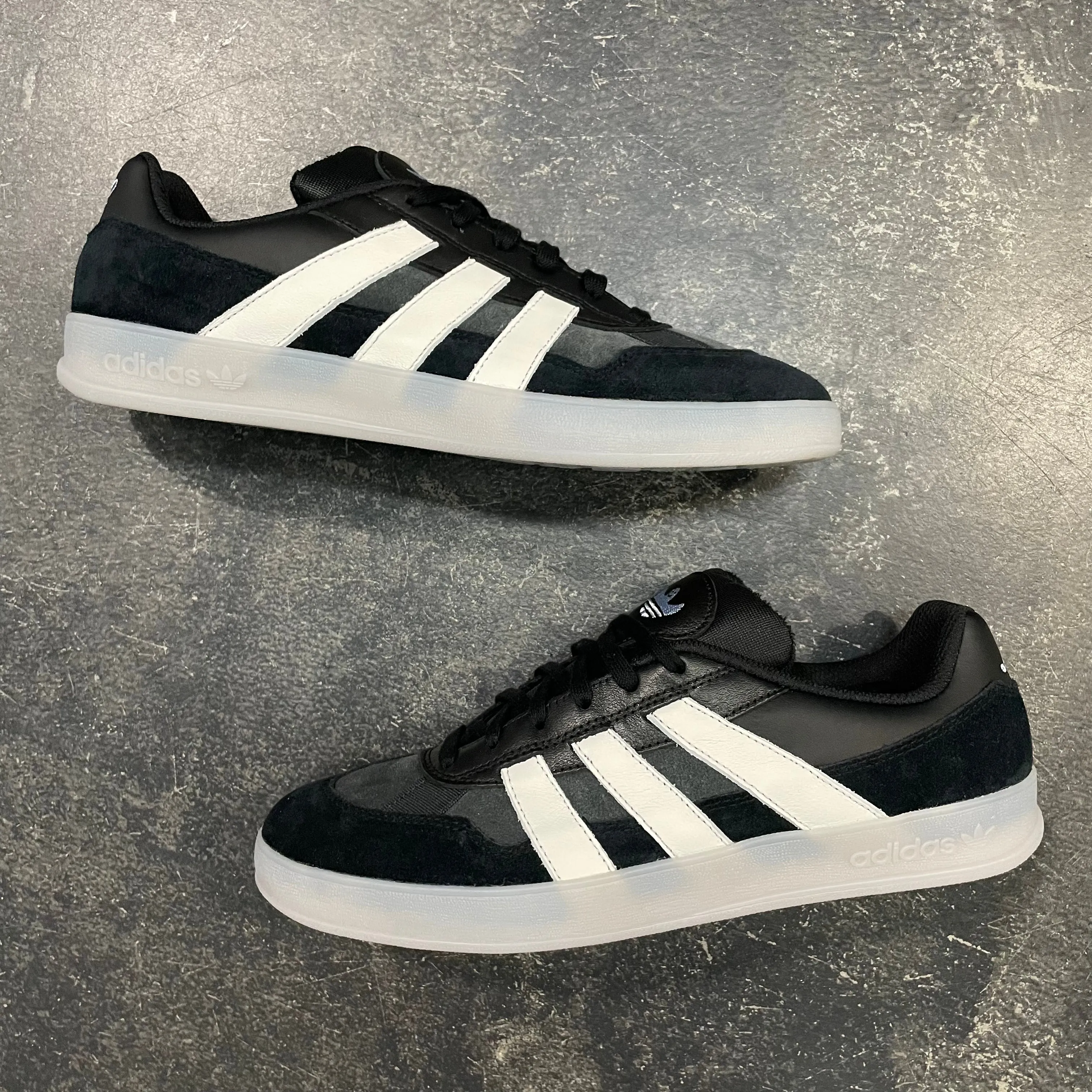 Adidas Aloha Super Black/White/Carbon