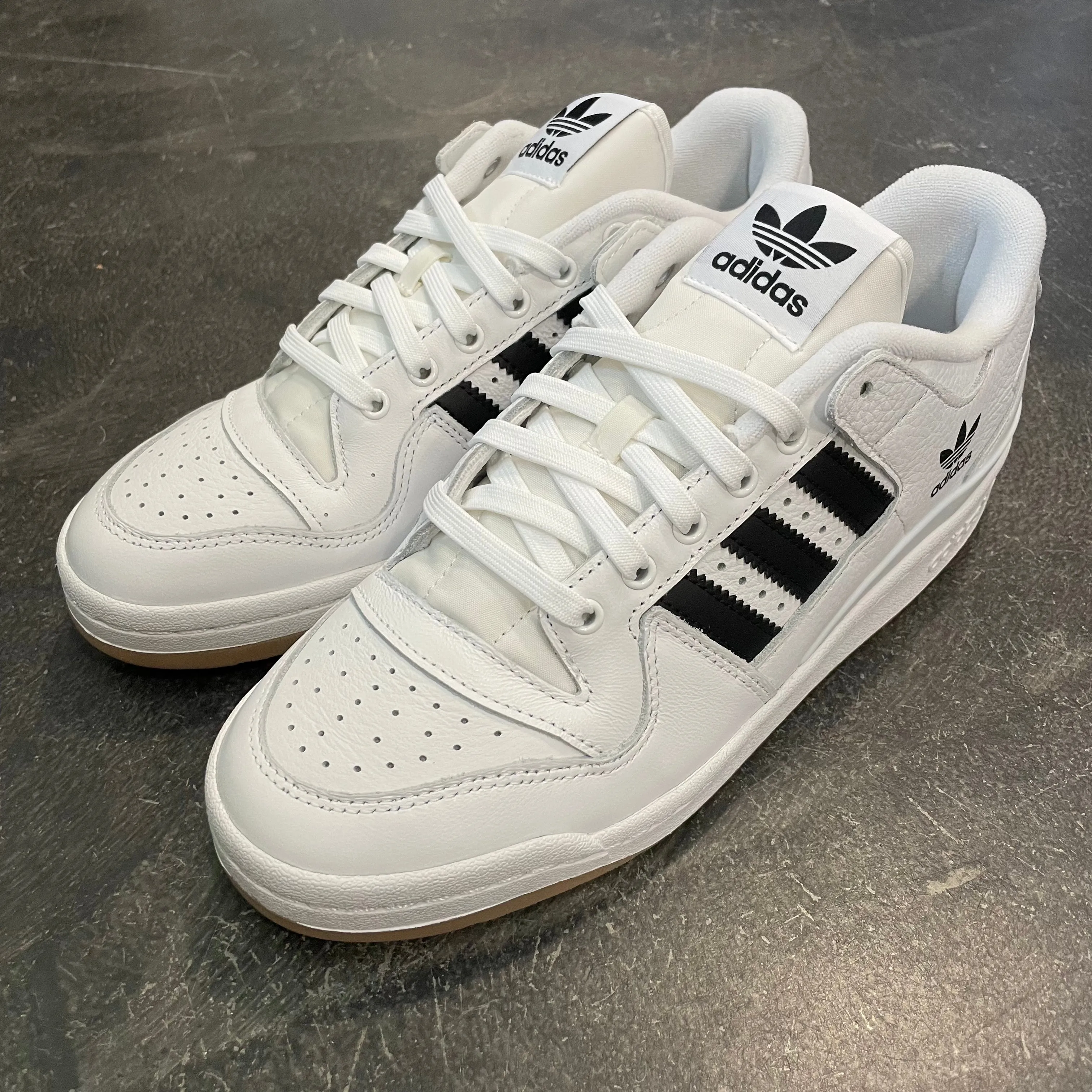 Adidas Forum 84 Low ADV White/Black/White