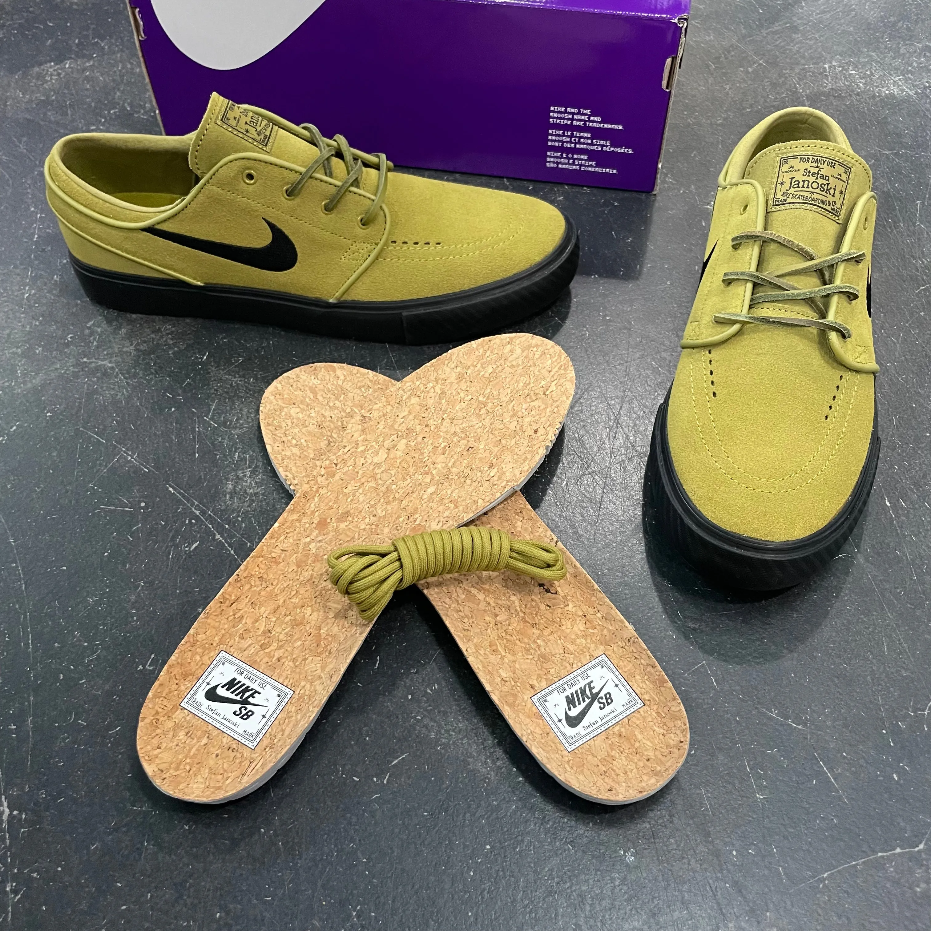 Nike SB Janoski OG  Pacific Moss/Black